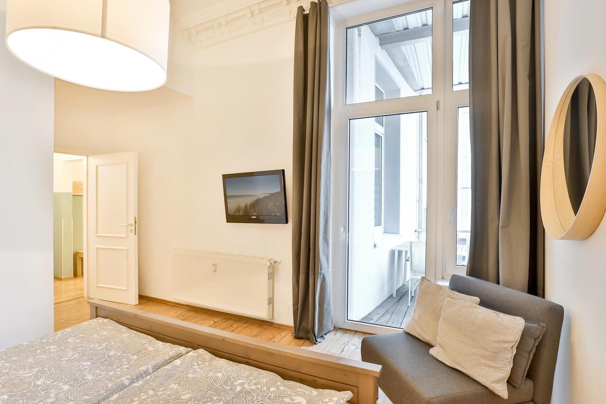 Apartments Am Bahnhof Штральзунд Номер фото